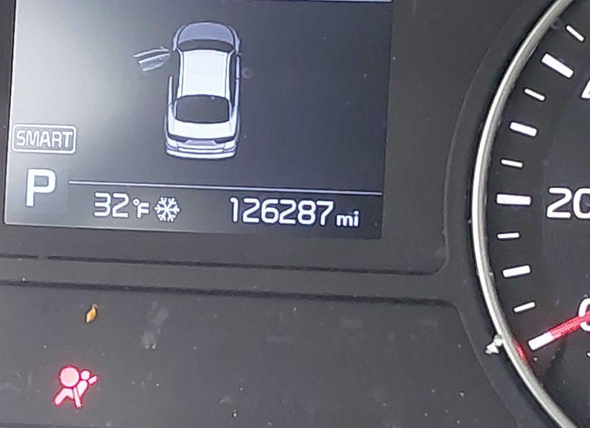 Photo 15 of 2019 Kia Optima EX (VIN 5XXGU4L14KG299816)