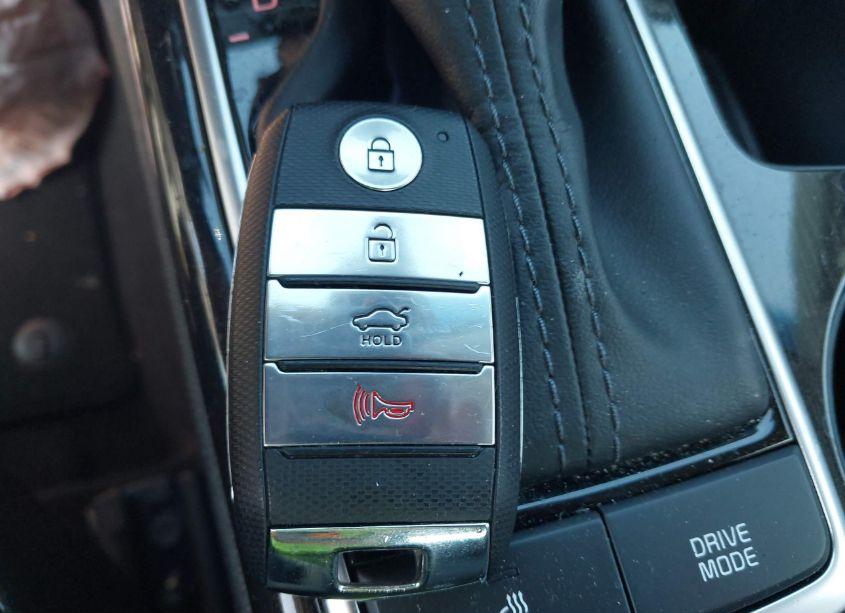 Photo 11 of 2019 Kia Optima EX (VIN 5XXGU4L14KG333107)