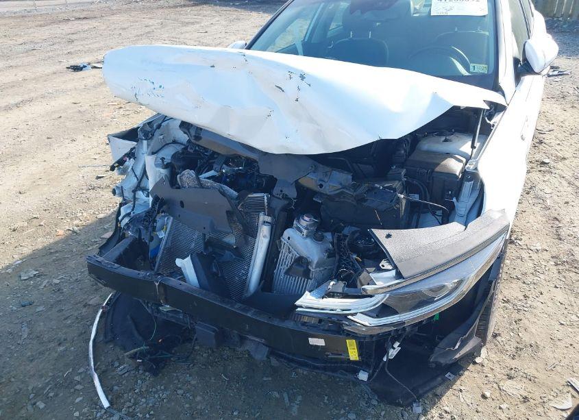 Photo 6 of 2019 Kia Optima EX (VIN 5XXGU4L14KG333107)