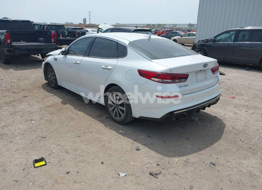 Photo 3 of 2020 Kia Optima EX (VIN 5XXGU4L14LG417817)