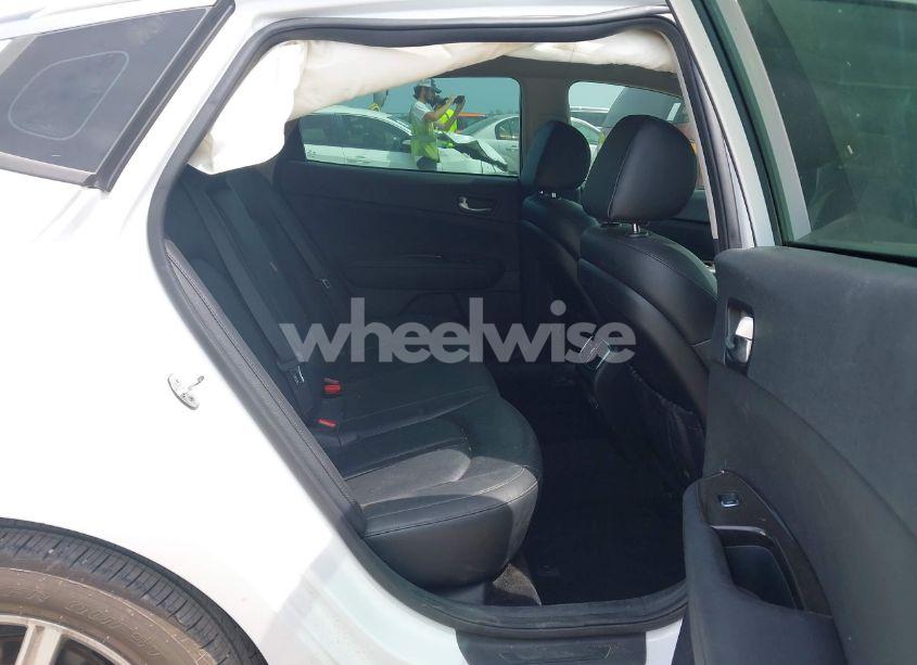 Photo 8 of 2020 Kia Optima EX (VIN 5XXGU4L14LG417817)