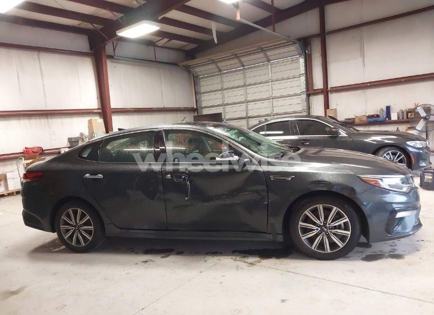 Photo 13 of 2019 Kia Optima EX (VIN 5XXGU4L15KG298304)
