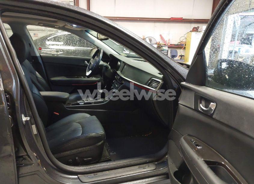 Photo 5 of 2019 Kia Optima EX (VIN 5XXGU4L15KG298304)