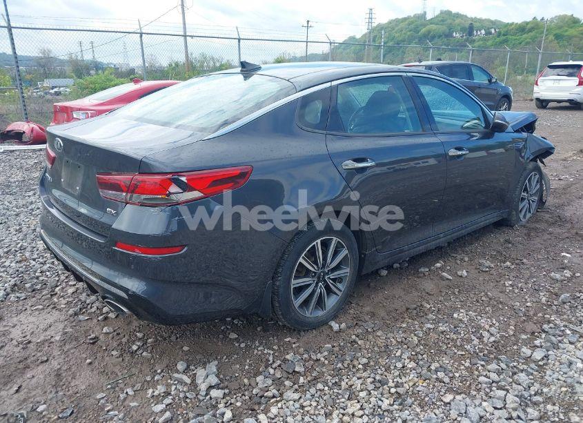 Photo 4 of 2019 Kia Optima EX (VIN 5XXGU4L15KG318728)