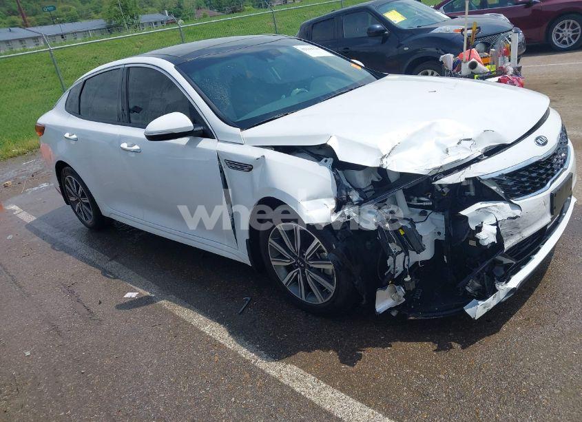 2020 Kia Optima EX PREMIUM (VIN 5XXGU4L17LG439987) main photo