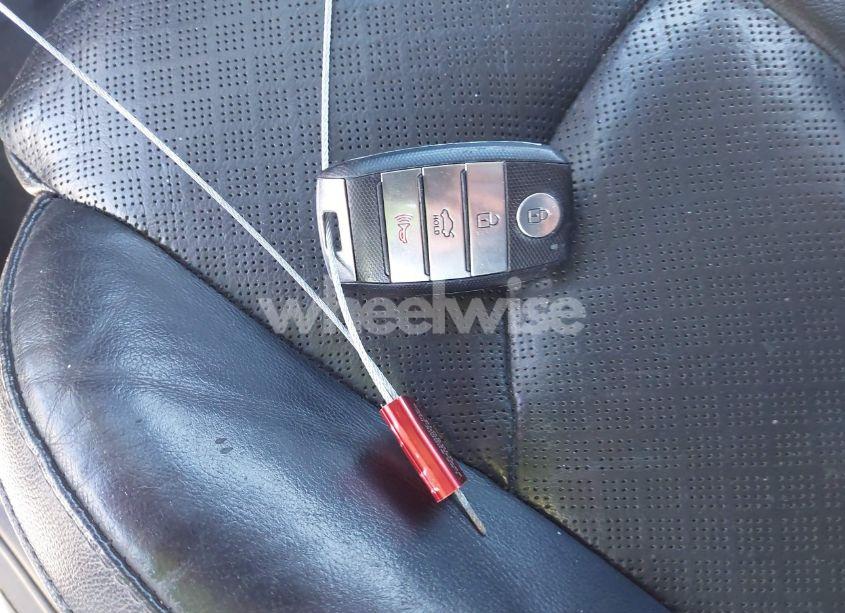 Photo 11 of 2019 Kia Optima EX (VIN 5XXGU4L19KG274989)