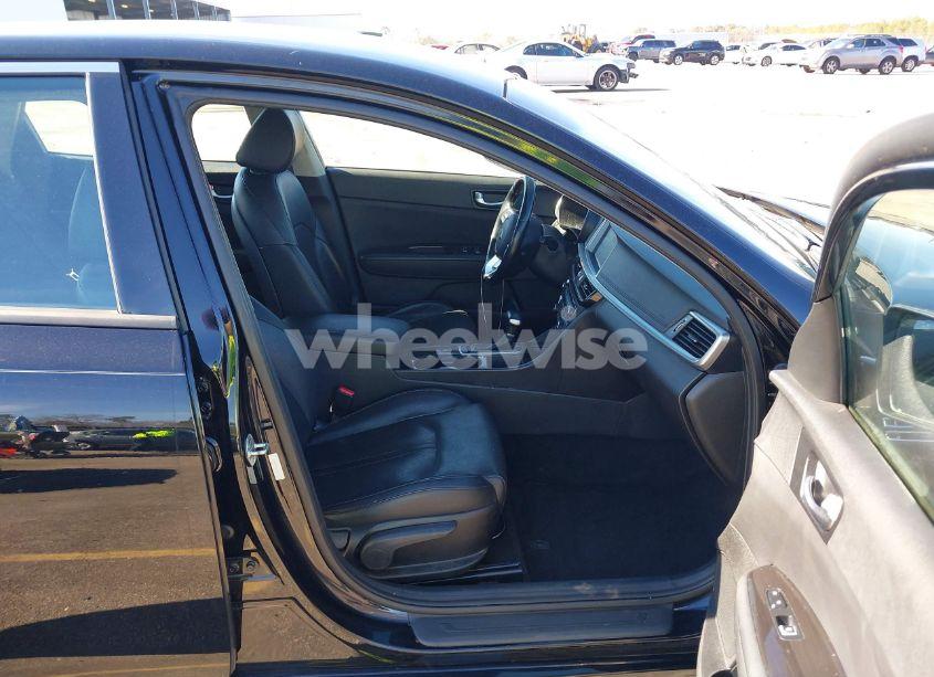 Photo 5 of 2019 Kia Optima EX (VIN 5XXGU4L19KG274989)