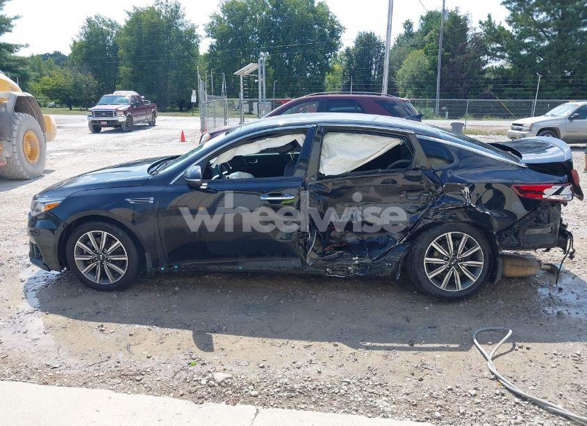 Photo 14 of 2019 Kia Optima EX (VIN 5XXGU4L19KG304069)