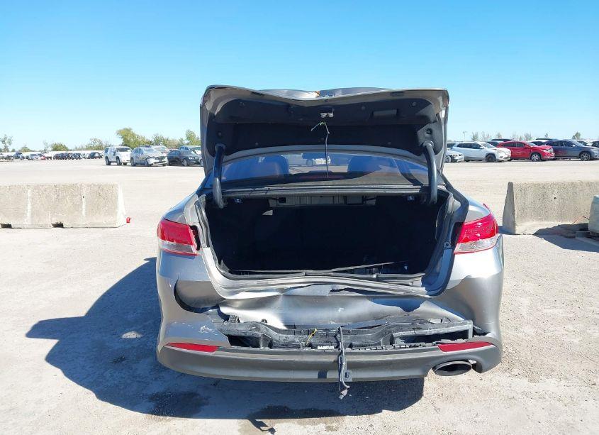 Photo 16 of 2016 Kia Optima EX (VIN 5XXGU4L30GG068453)