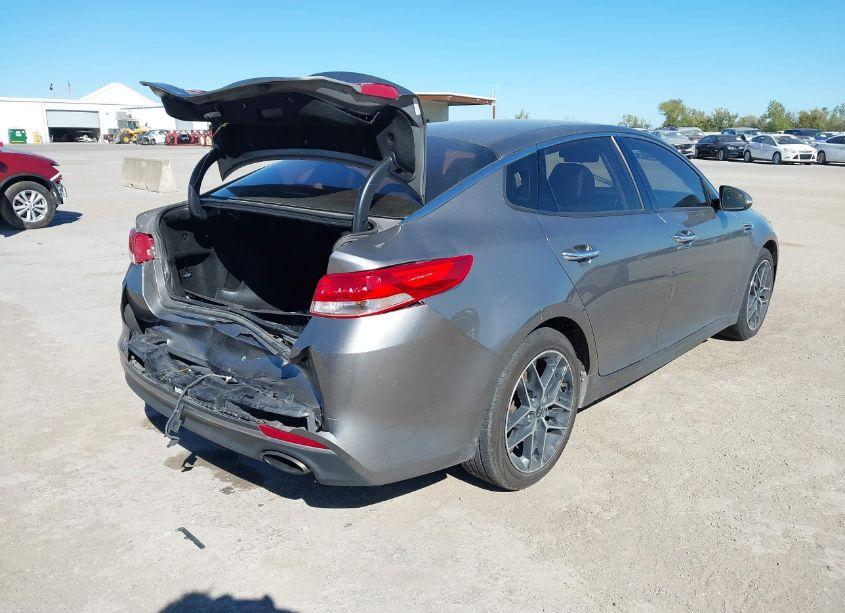 Photo 4 of 2016 Kia Optima EX (VIN 5XXGU4L30GG068453)