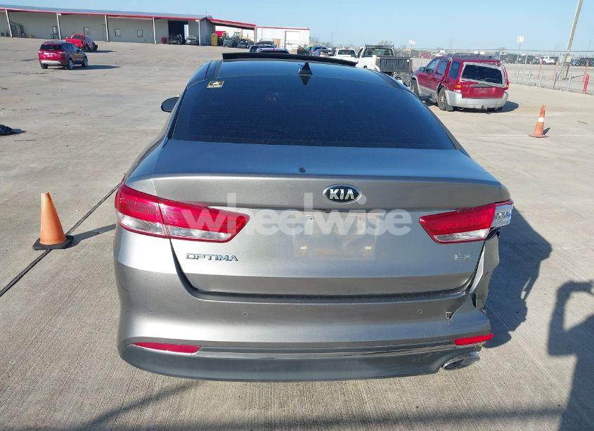 Photo 15 of 2016 Kia Optima EX (VIN 5XXGU4L30GG086953)