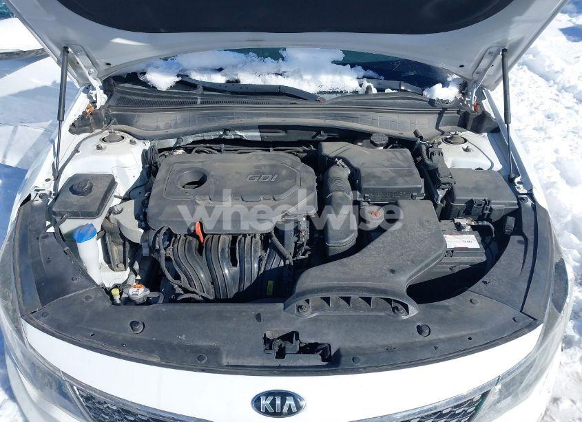 Photo 10 of 2016 Kia Optima EX (VIN 5XXGU4L30GG087892)