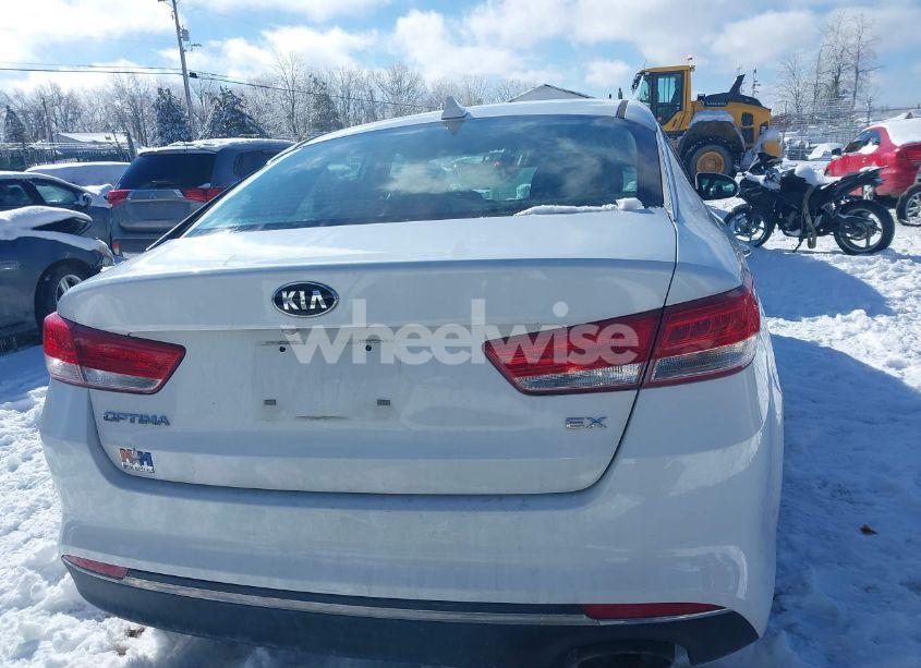 Photo 16 of 2016 Kia Optima EX (VIN 5XXGU4L30GG087892)