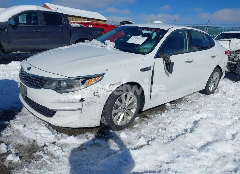 Photo 2 of 2016 Kia Optima EX (VIN 5XXGU4L30GG087892)