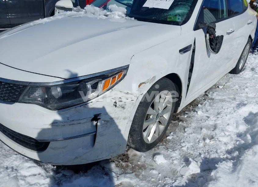 Photo 6 of 2016 Kia Optima EX (VIN 5XXGU4L30GG087892)