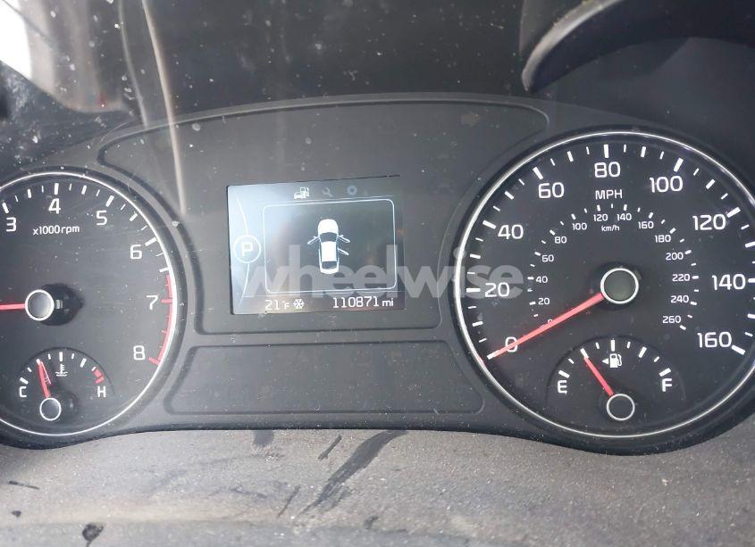 Photo 7 of 2016 Kia Optima EX (VIN 5XXGU4L30GG087892)