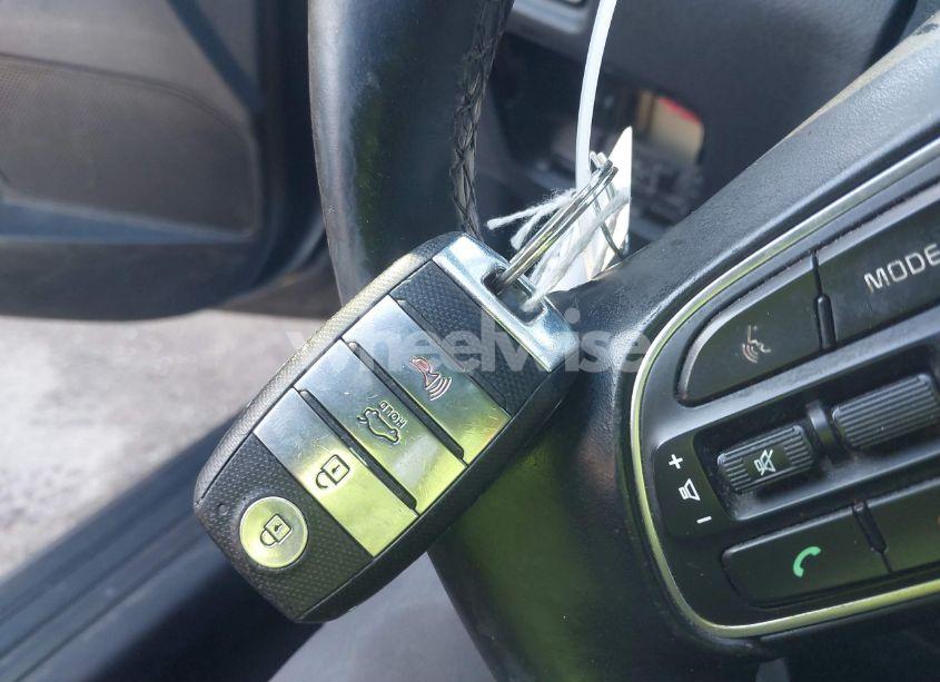 Photo 11 of 2016 Kia Optima EX (VIN 5XXGU4L30GG098746)