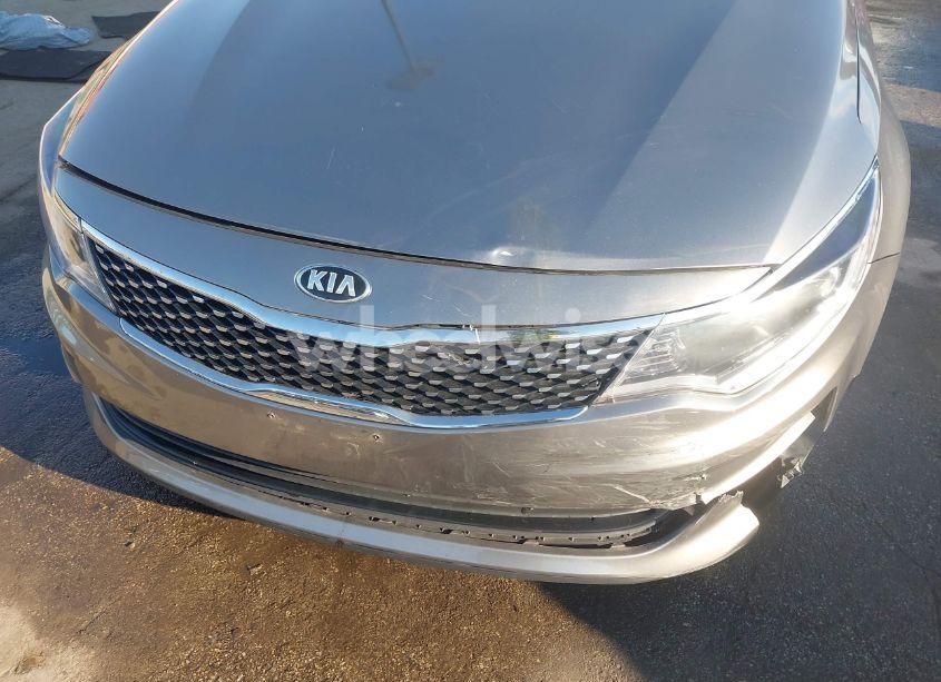 Photo 17 of 2016 Kia Optima EX (VIN 5XXGU4L30GG098746)