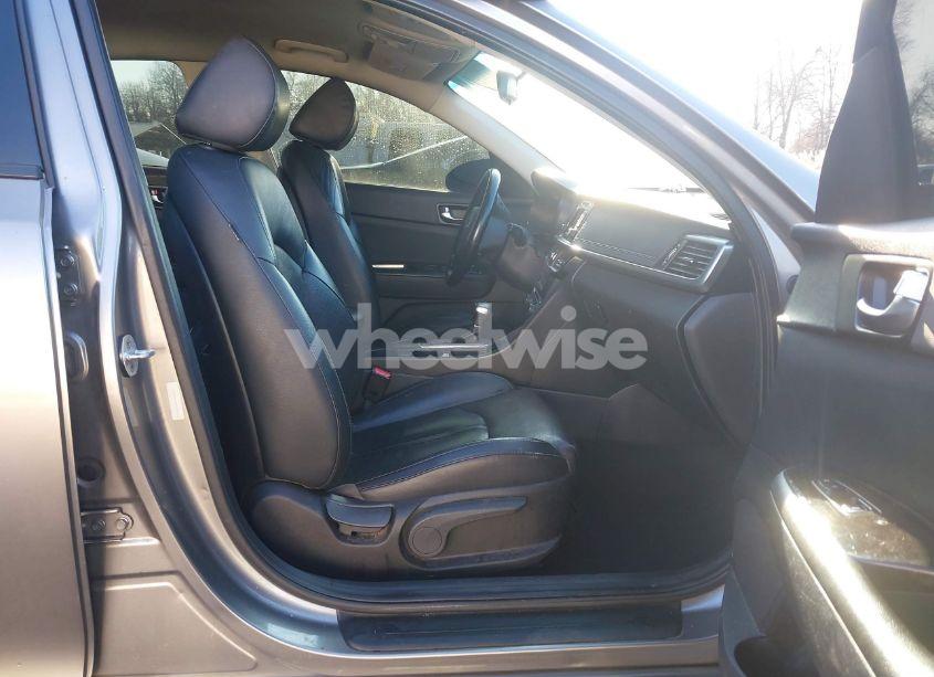 Photo 5 of 2016 Kia Optima EX (VIN 5XXGU4L30GG098746)