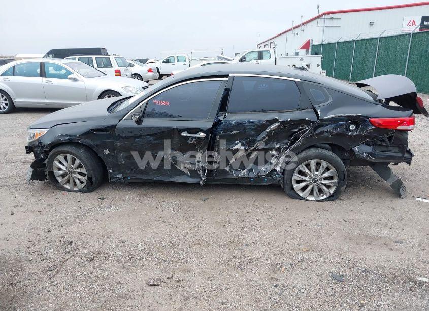 Photo 6 of 2017 Kia Optima EX (VIN 5XXGU4L30HG163466)