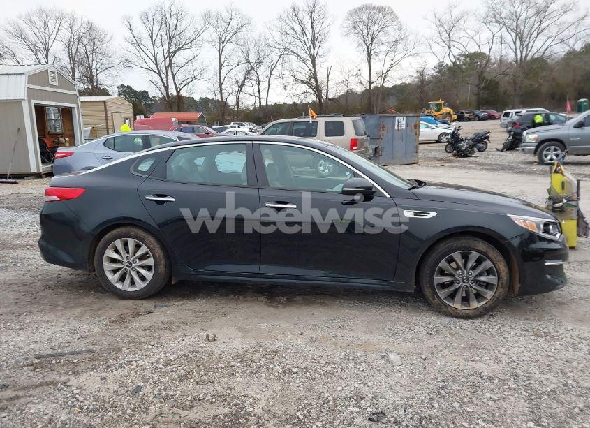 Photo 13 of 2017 Kia Optima EX (VIN 5XXGU4L30HG163502)