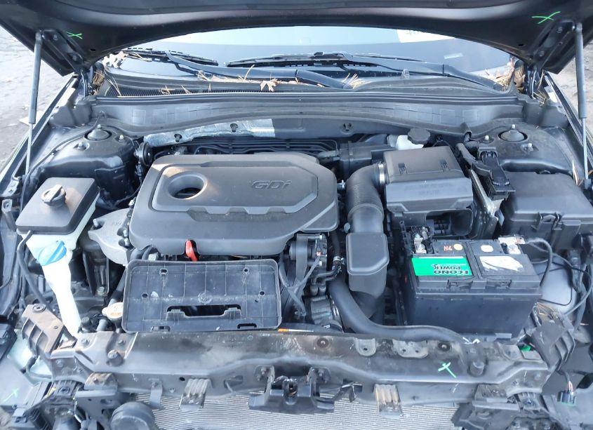 Photo 10 of 2018 Kia Optima EX (VIN 5XXGU4L30JG224787)