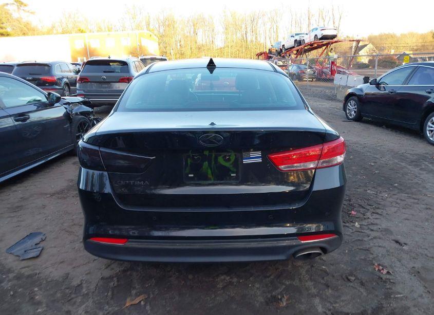 Photo 17 of 2018 Kia Optima EX (VIN 5XXGU4L30JG224787)
