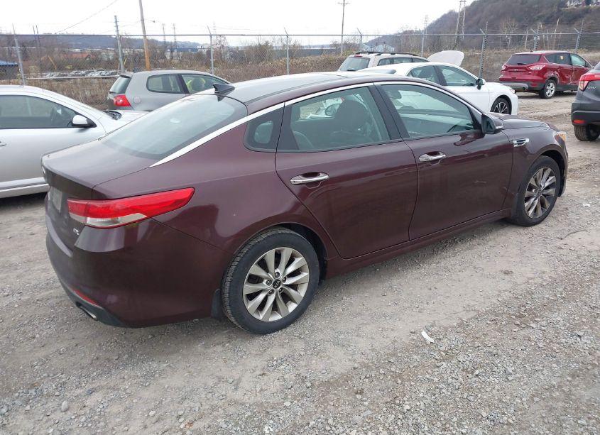 Photo 4 of 2018 Kia Optima EX (VIN 5XXGU4L30JG237300)