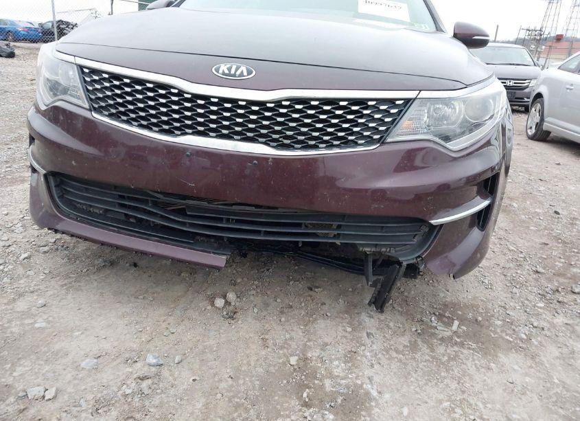 Photo 6 of 2018 Kia Optima EX (VIN 5XXGU4L30JG237300)