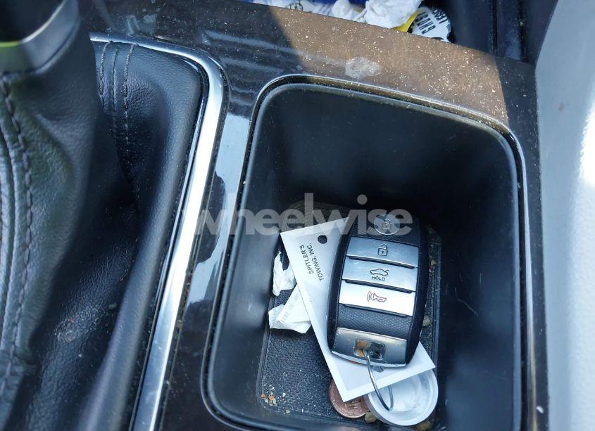 Photo 11 of 2016 Kia Optima EX (VIN 5XXGU4L31GG011730)