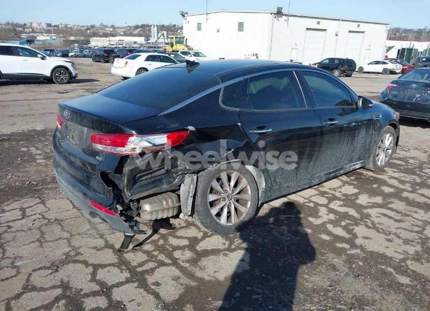 Photo 4 of 2016 Kia Optima EX (VIN 5XXGU4L31GG011730)