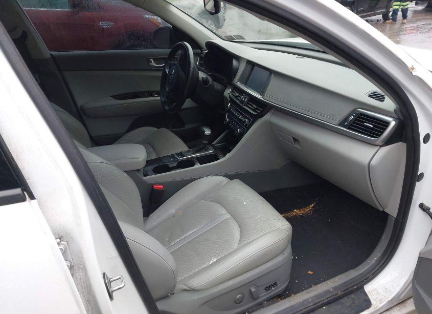 Photo 5 of 2016 Kia Optima EX (VIN 5XXGU4L31GG012201)