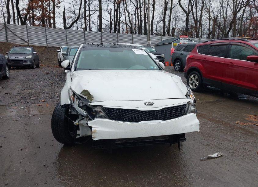 Photo 6 of 2016 Kia Optima EX (VIN 5XXGU4L31GG012201)