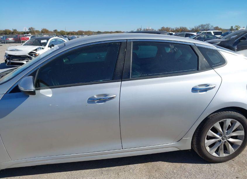 Photo 14 of 2016 Kia Optima EX (VIN 5XXGU4L31GG054576)