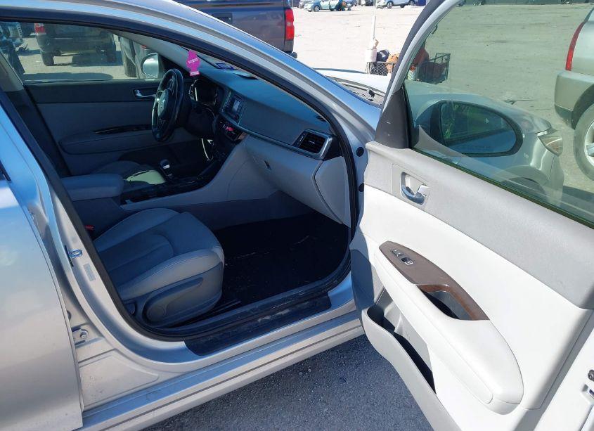 Photo 5 of 2016 Kia Optima EX (VIN 5XXGU4L31GG054576)