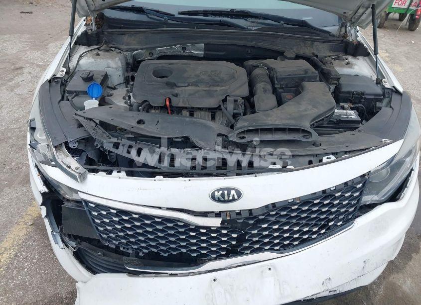 Photo 10 of 2016 Kia Optima EX (VIN 5XXGU4L31GG058501)