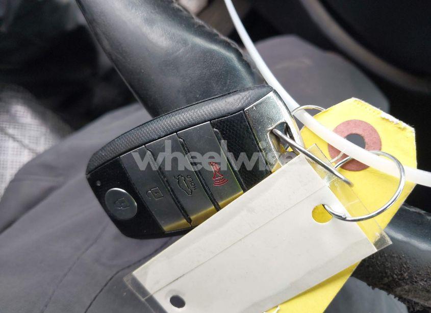 Photo 11 of 2016 Kia Optima EX (VIN 5XXGU4L31GG058501)