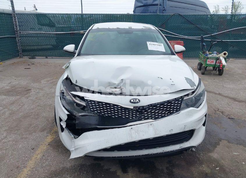 Photo 12 of 2016 Kia Optima EX (VIN 5XXGU4L31GG058501)