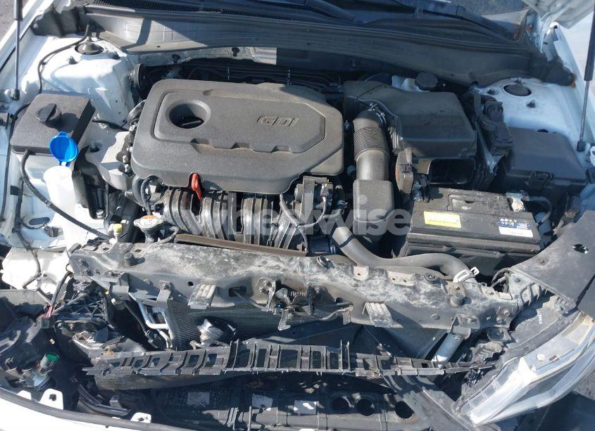 Photo 10 of 2016 Kia Optima EX (VIN 5XXGU4L31GG064220)