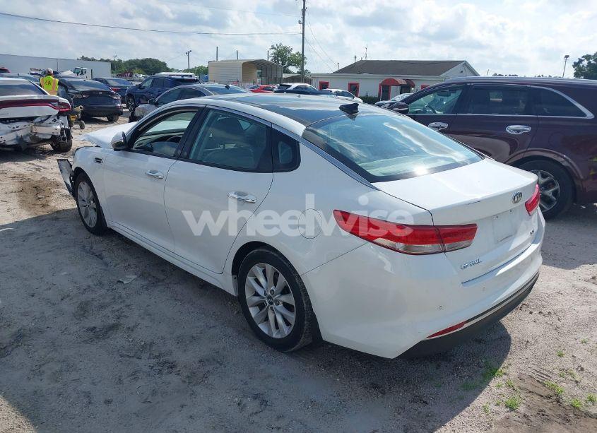 Photo 3 of 2016 Kia Optima EX (VIN 5XXGU4L31GG064220)