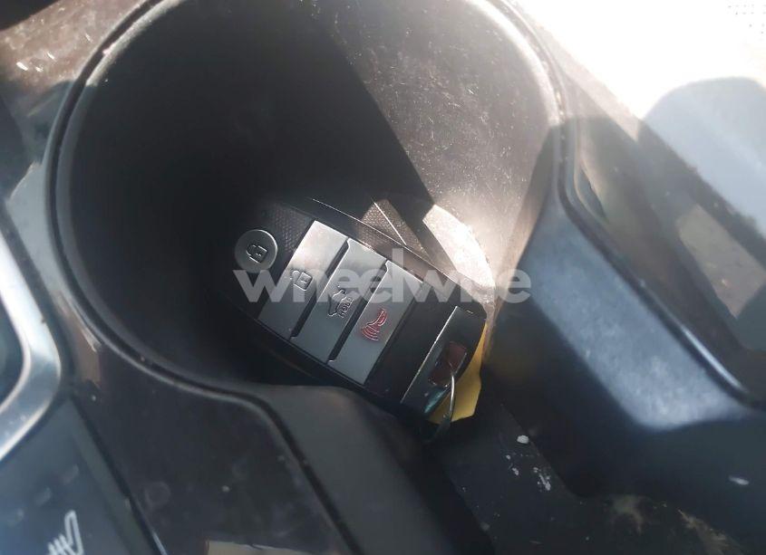 Photo 11 of 2016 Kia Optima EX (VIN 5XXGU4L31GG078375)