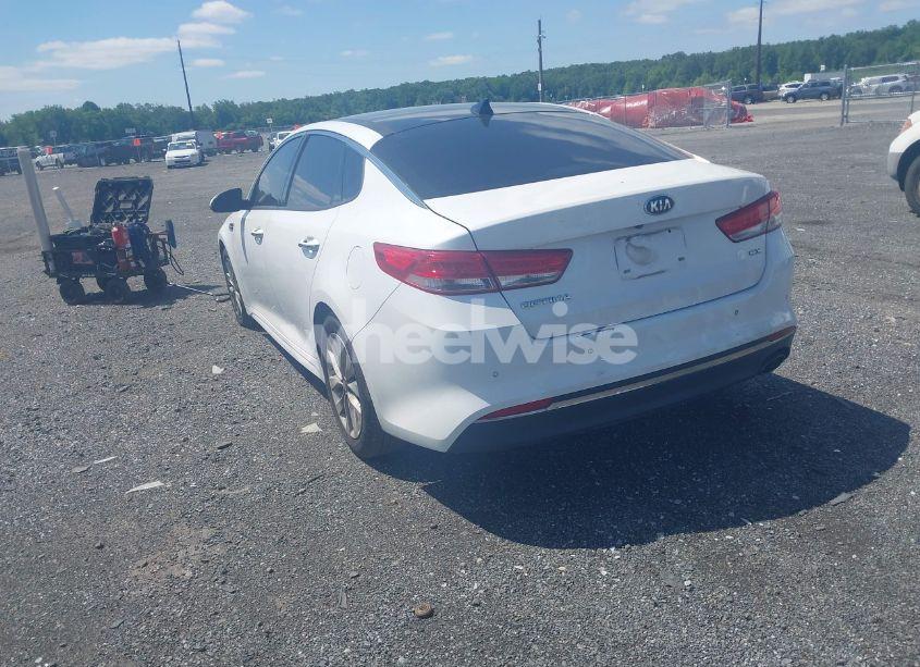 Photo 3 of 2016 Kia Optima EX (VIN 5XXGU4L31GG078375)