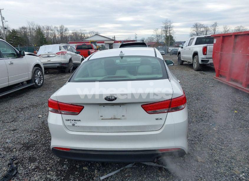 Photo 17 of 2016 Kia Optima EX (VIN 5XXGU4L31GG080501)
