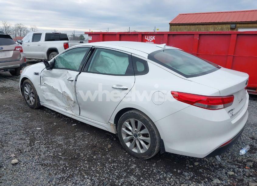 Photo 3 of 2016 Kia Optima EX (VIN 5XXGU4L31GG080501)