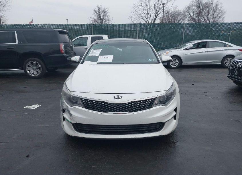 Photo 12 of 2016 Kia Optima EX (VIN 5XXGU4L31GG103968)