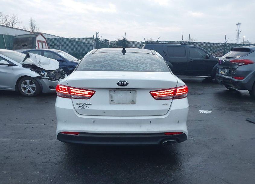 Photo 16 of 2016 Kia Optima EX (VIN 5XXGU4L31GG103968)