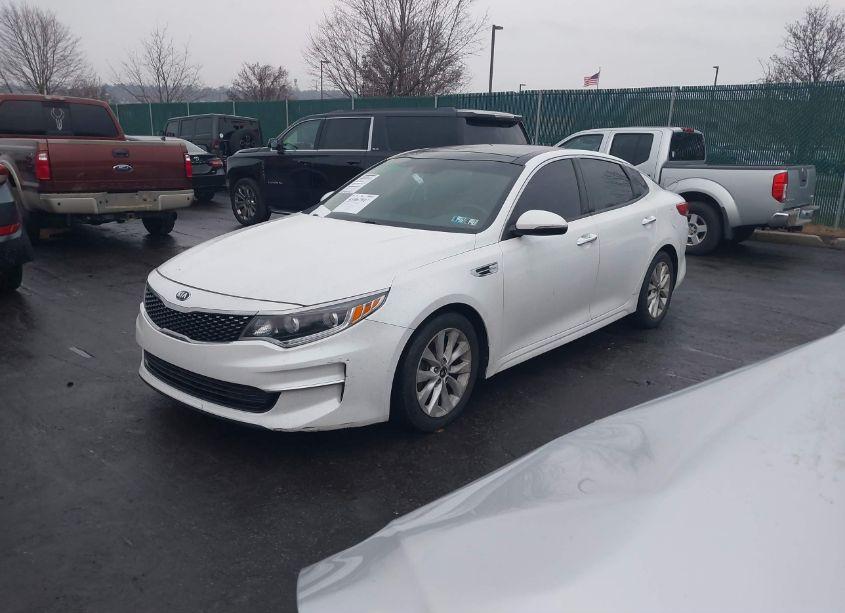 Photo 2 of 2016 Kia Optima EX (VIN 5XXGU4L31GG103968)