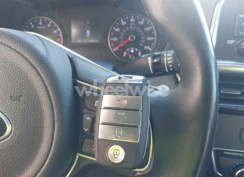 Photo 11 of 2016 Kia Optima EX (VIN 5XXGU4L31GG120107)