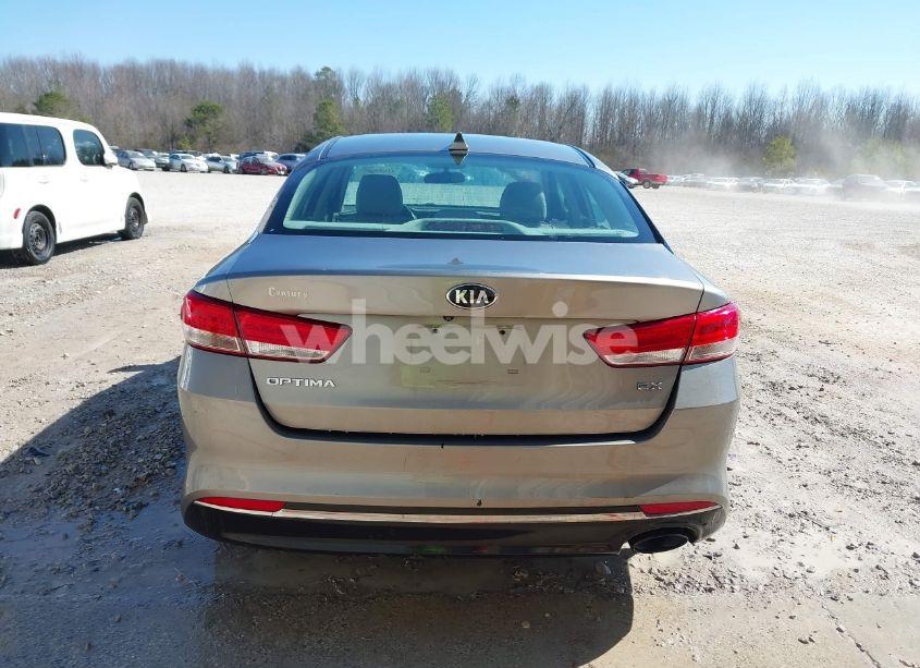 Photo 16 of 2016 Kia Optima EX (VIN 5XXGU4L31GG120107)