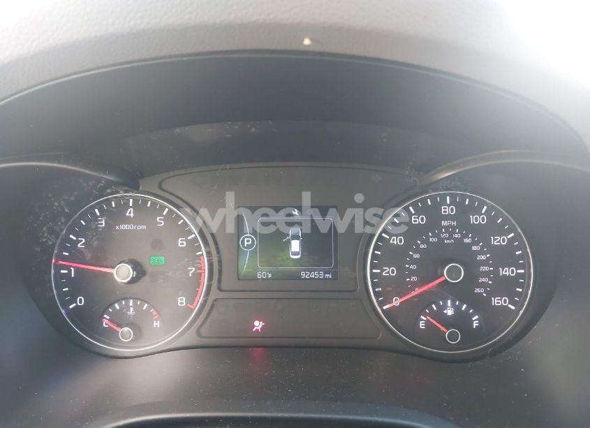 Photo 7 of 2016 Kia Optima EX (VIN 5XXGU4L31GG120107)